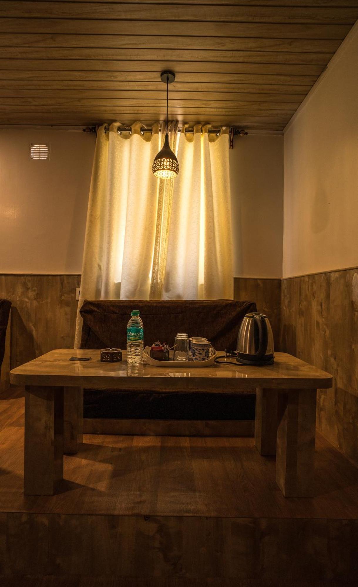 Darjeeling Guest House Deluxe Экстерьер фото
