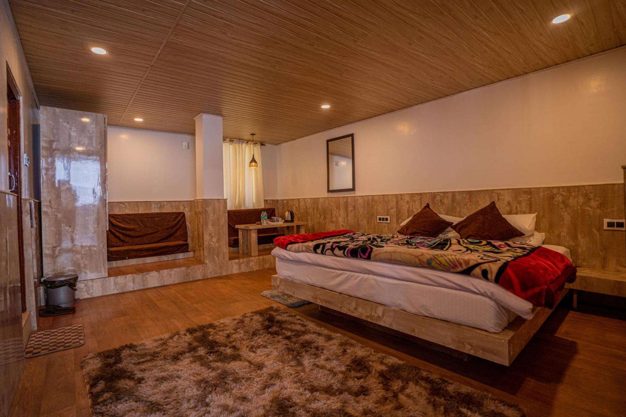 Darjeeling Guest House Deluxe Экстерьер фото