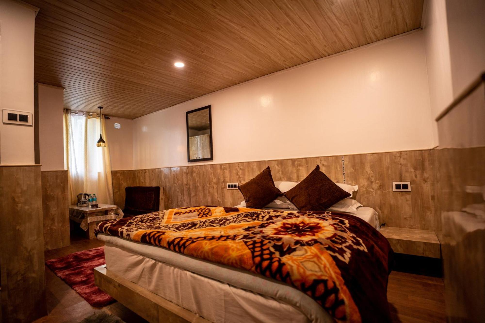 Darjeeling Guest House Deluxe Экстерьер фото